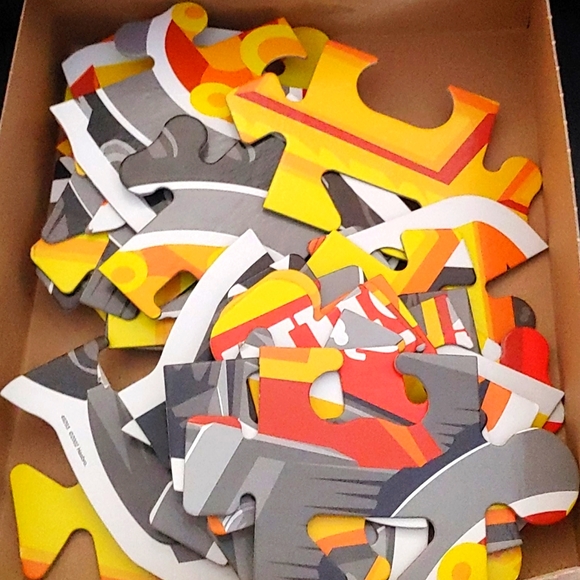 🌺RARE🌺Hasbro Tonka Kid Sized Puzzle - Picture 6 of 7